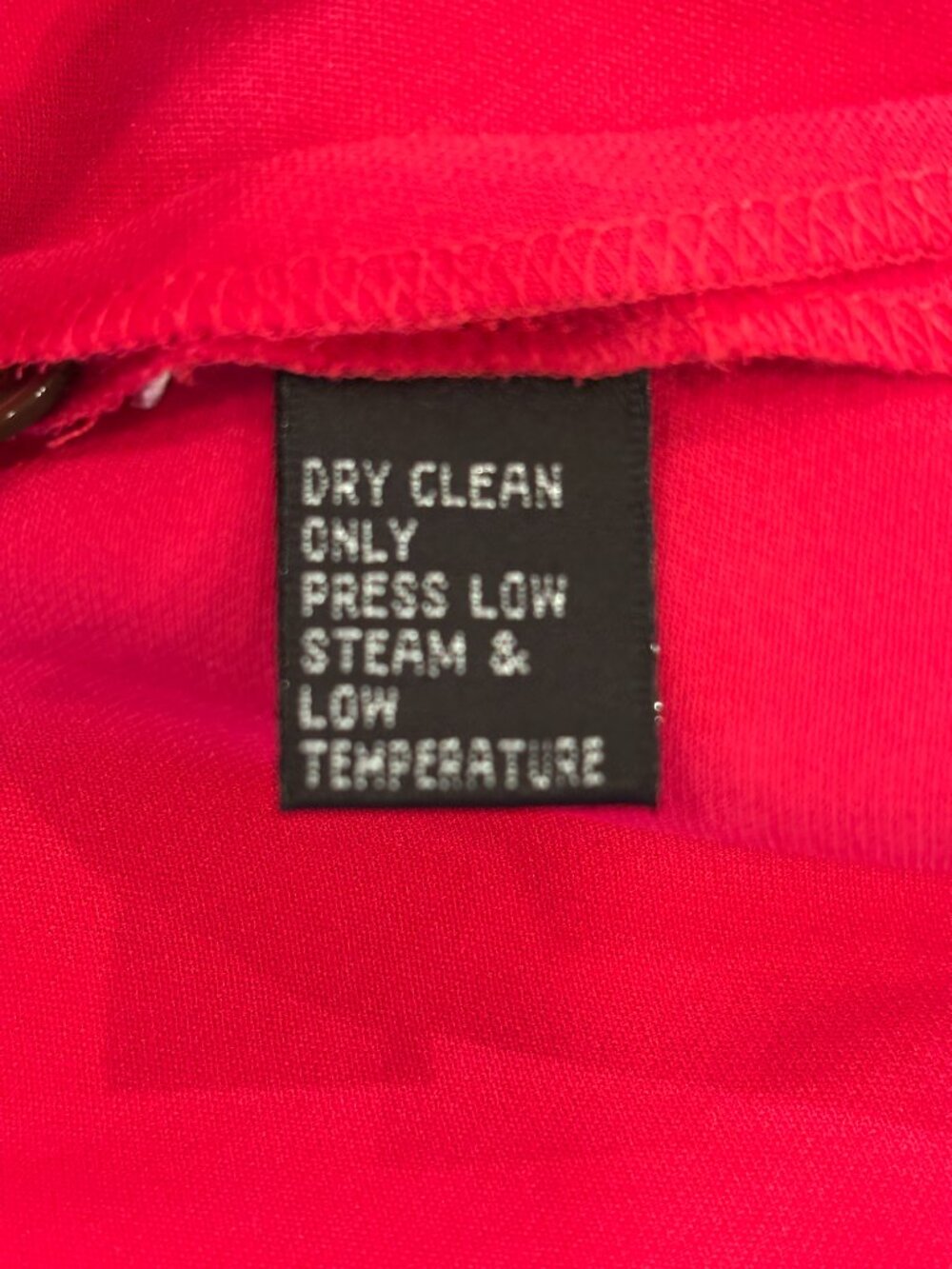 Linda Allard Ellen Tracy Red Silk Sleeveless Shell Size 16 Like New - Picture 5 of 5